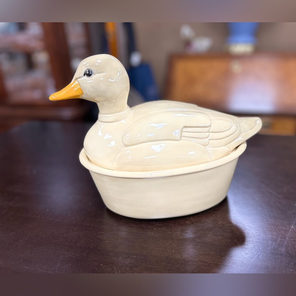SOLD-Vintage Duck Serving Dish 9 1/2 inch